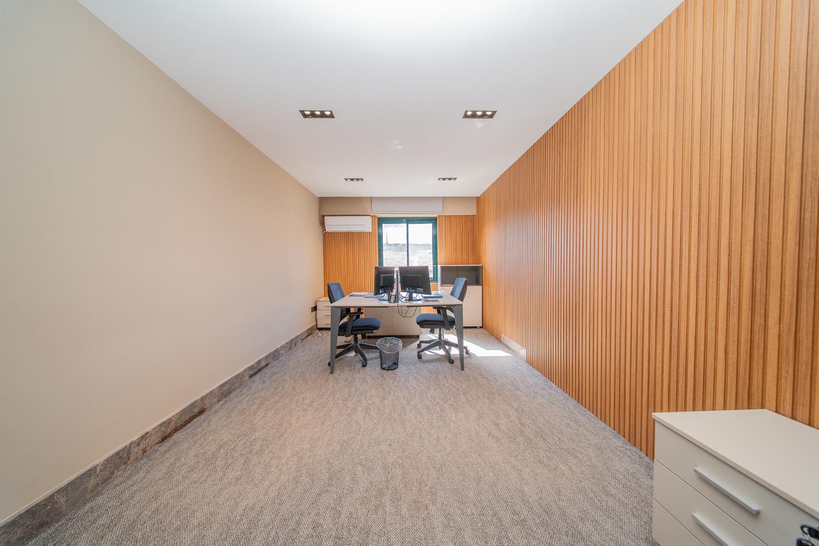 AZP05200 Lara Barınaklar’da Kurumsal Kimliğe Uygun 200 m² Dubleks Prestijli Ofis & İş Yeri