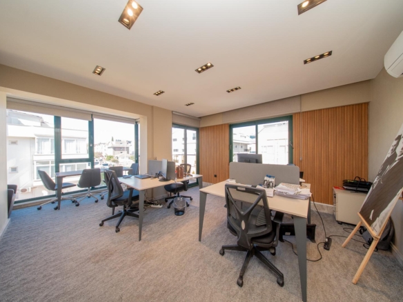 Lara Barınaklar’da Kurumsal Kimliğe Uygun 200 m² Dubleks Prestijli Ofis & İş Yeri