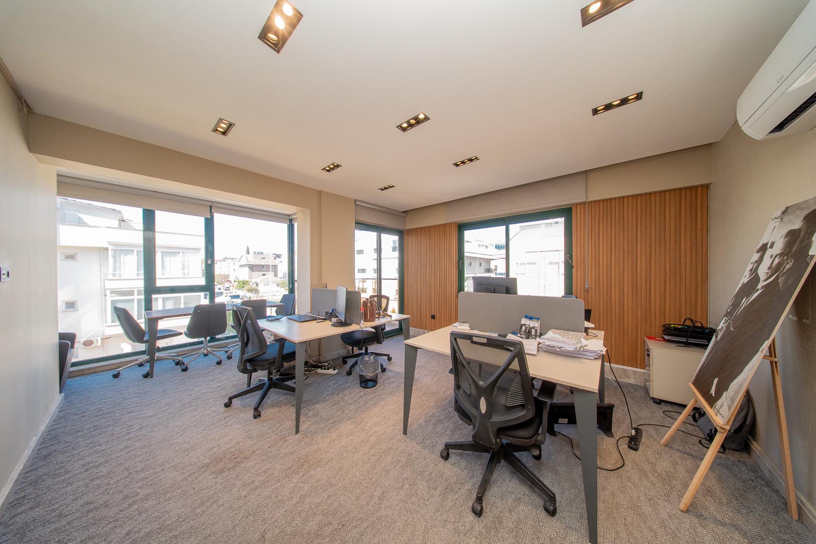 AZP05215 Lara Barınaklar’da Kurumsal Kimliğe Uygun 200 m² Dubleks Prestijli Ofis & İş Yeri