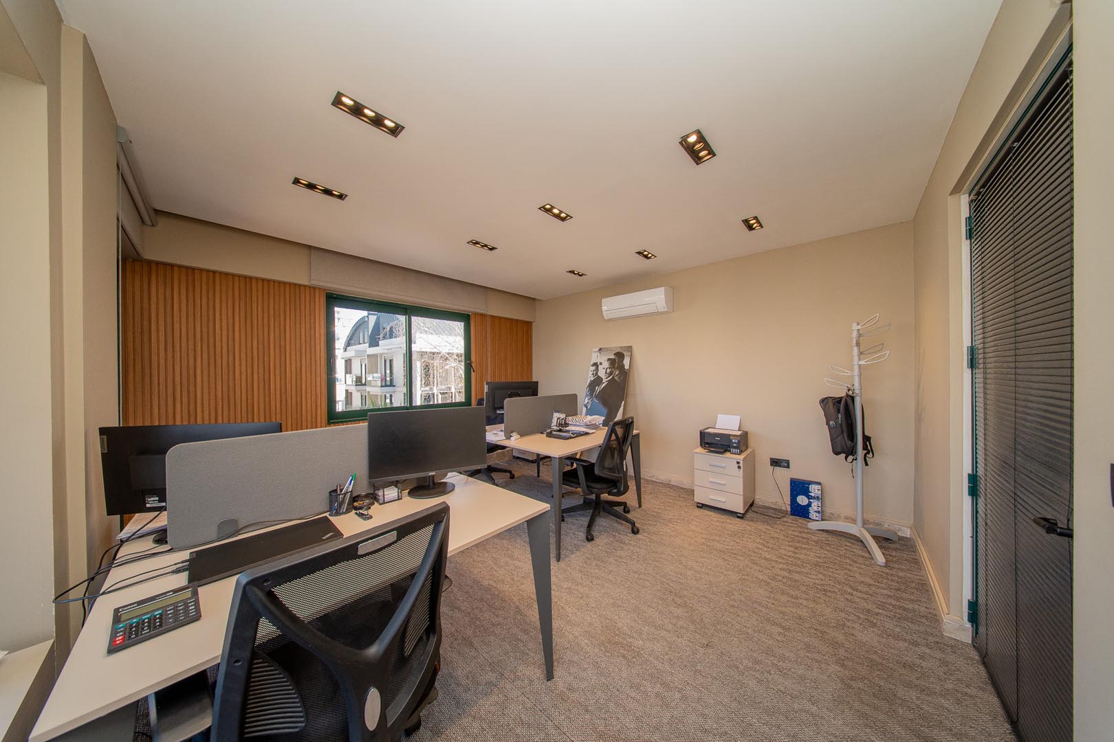 AZP05222 Lara Barınaklar’da Kurumsal Kimliğe Uygun 200 m² Dubleks Prestijli Ofis & İş Yeri