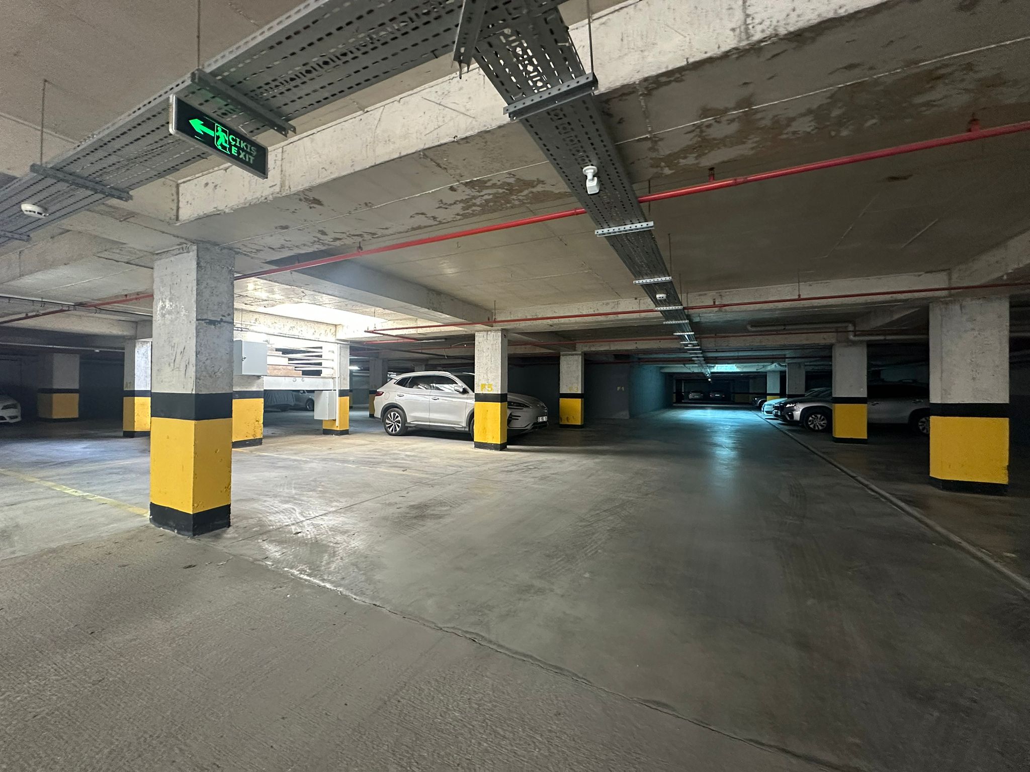 ANTALYA GÜZELOBA SİTE İÇERİSİNDE 2+1KAPALI OTOPARKLI GÜVENLİKLİ