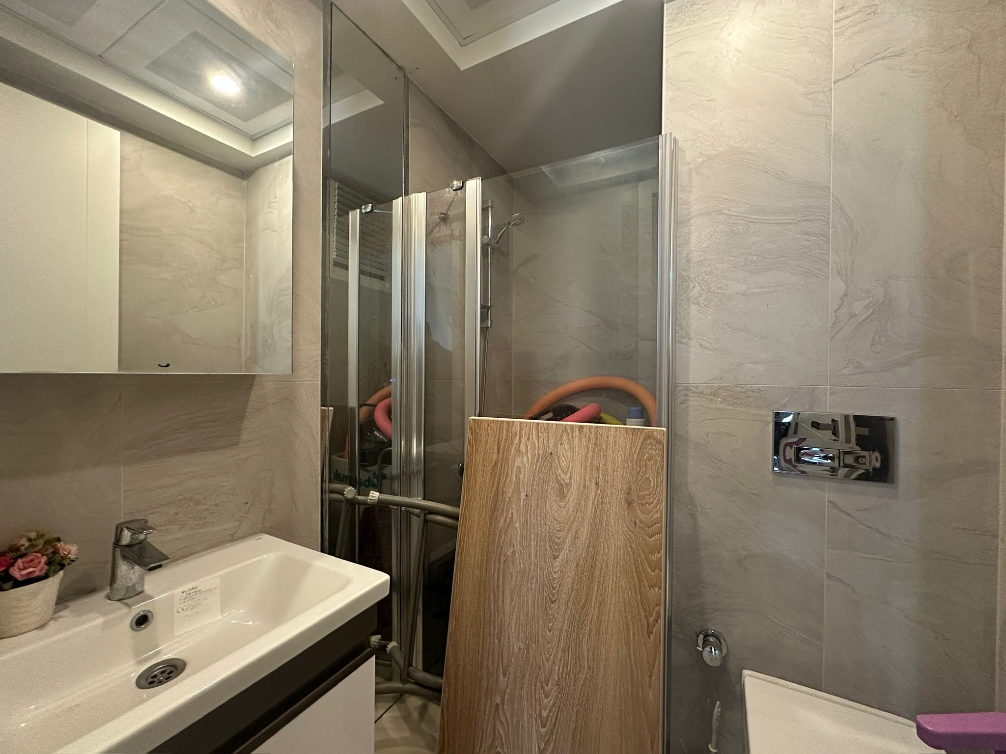 ANTALYA GÜZELOBA SİTE İÇERİSİNDE 2+1KAPALI OTOPARKLI GÜVENLİKLİ