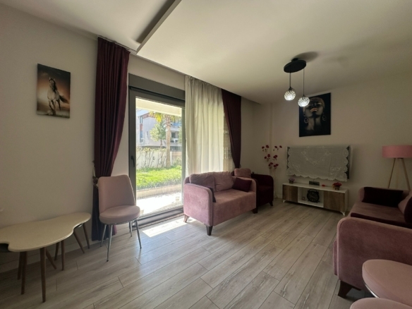 ANTALYA GÜZELOBA SİTE İÇERİSİNDE 2+1KAPALI OTOPARKLI GÜVENLİKLİ