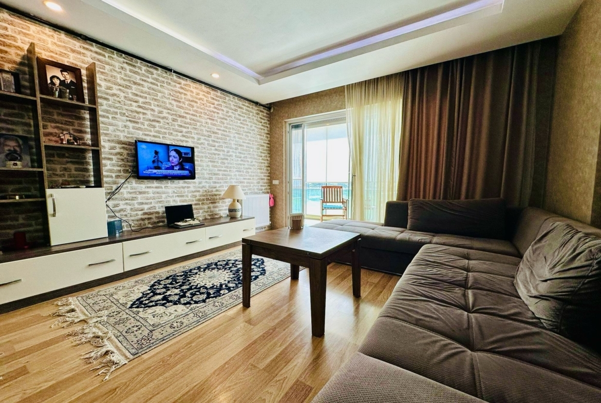 Kanyon Park Evleri’nde Havuzlu, Full Eşyalı ve Kapalı Otoparklı Lüks 1+1 Daire