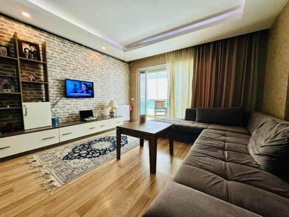 Kanyon Park Evleri’nde Havuzlu, Full Eşyalı ve Kapalı Otoparklı Lüks 1+1 Daire