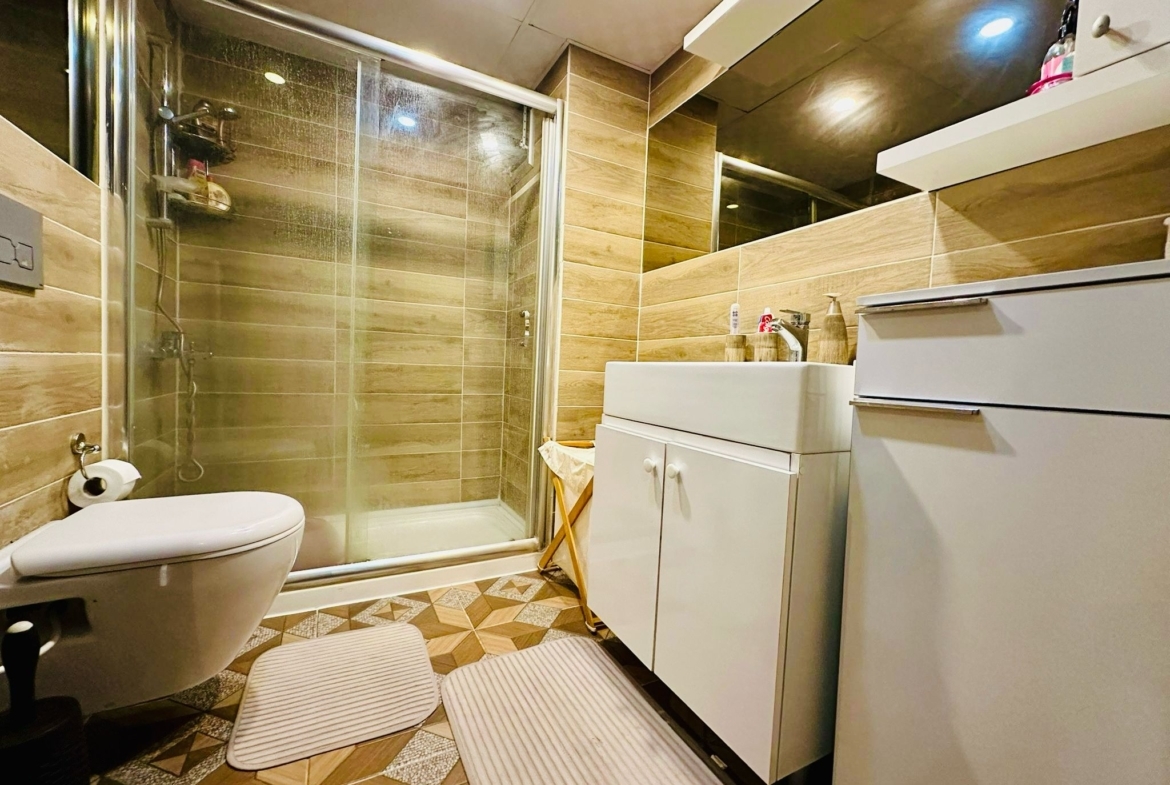Kanyon Park Evleri’nde Havuzlu, Full Eşyalı ve Kapalı Otoparklı Lüks 1+1 Daire