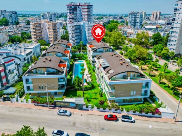 Kanyon Park Evleri’nde Havuzlu, Full Eşyalı ve Kapalı Otoparklı Lüks 1+1 Daire