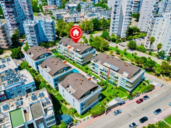 Kanyon Park Evleri’nde Havuzlu, Full Eşyalı ve Kapalı Otoparklı Lüks 1+1 Daire