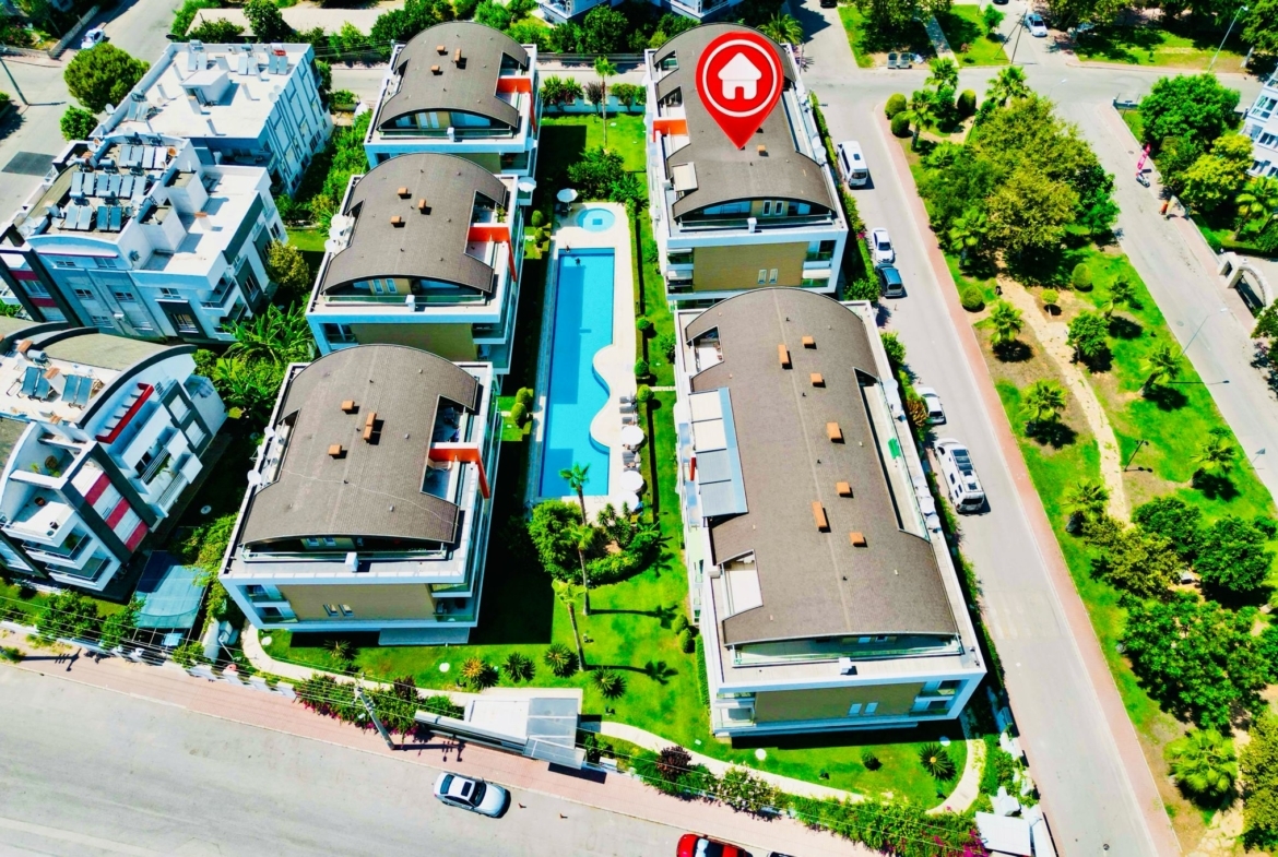 Kanyon Park Evleri’nde Havuzlu, Full Eşyalı ve Kapalı Otoparklı Lüks 1+1 Daire