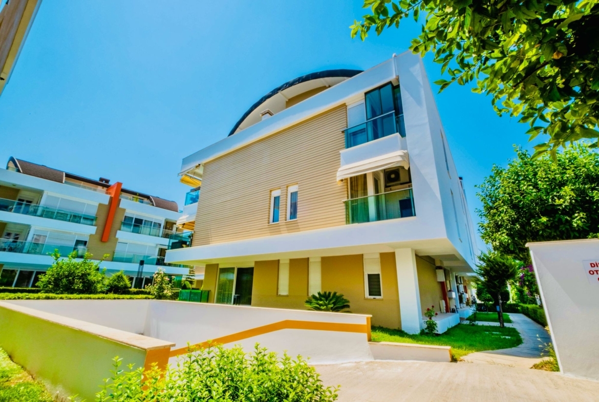 Kanyon Park Evleri’nde Havuzlu, Full Eşyalı ve Kapalı Otoparklı Lüks 1+1 Daire