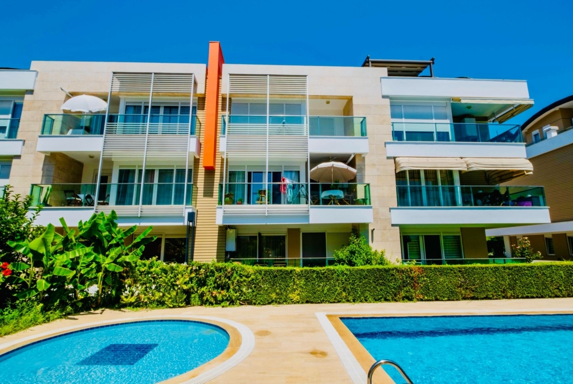 Kanyon Park Evleri’nde Havuzlu, Full Eşyalı ve Kapalı Otoparklı Lüks 1+1 Daire