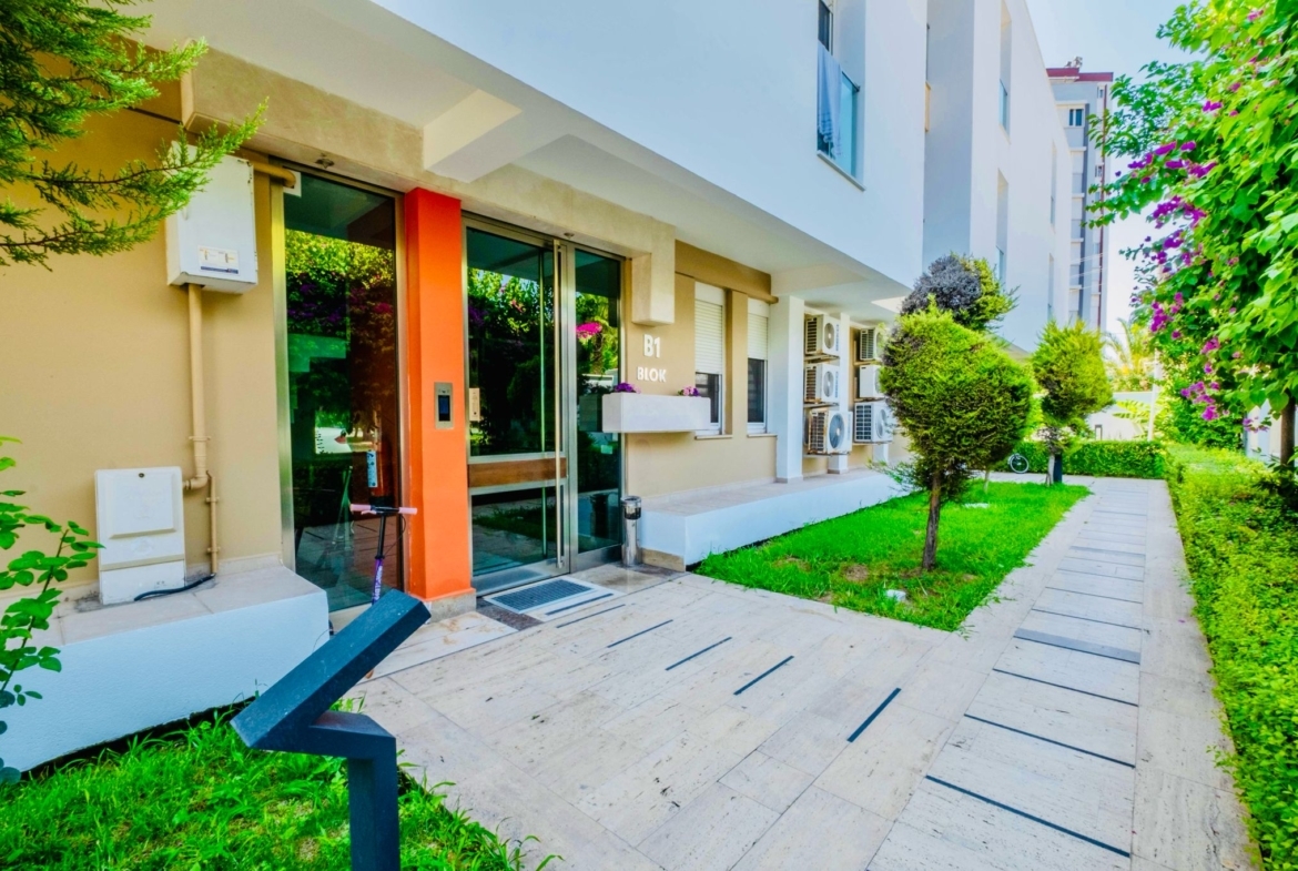 Kanyon Park Evleri’nde Havuzlu, Full Eşyalı ve Kapalı Otoparklı Lüks 1+1 Daire