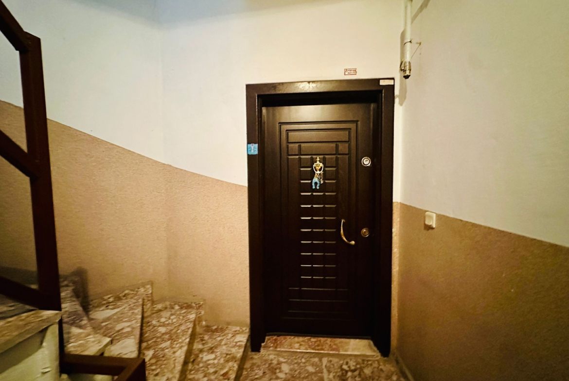Antalya Lara Fener Mahallesi’nde Merkezi Konumda Satılık Geniş 4+1 Dubleks Daire