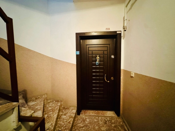 Antalya Lara Fener Mahallesi’nde Merkezi Konumda Satılık Geniş 4+1 Dubleks Daire