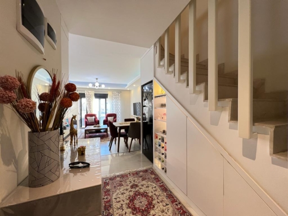 Güzeloba Limon Park Premium’da Havuzlu Site İçerisinde Terastlı Satılık 3+1 Dubleks Daire