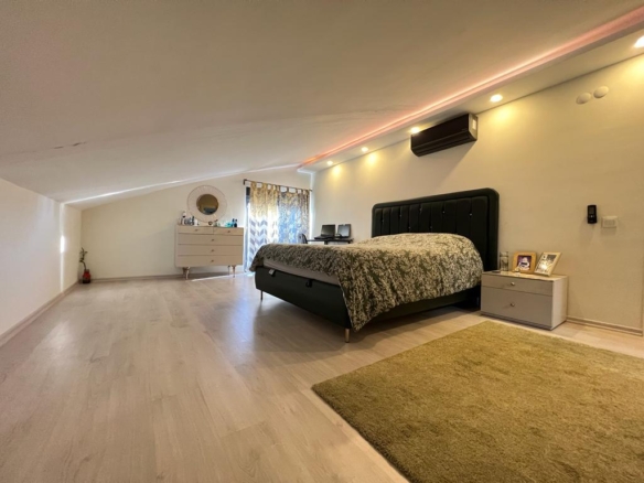 Güzeloba Limon Park Premium’da Havuzlu Site İçerisinde Terastlı Satılık 3+1 Dubleks Daire