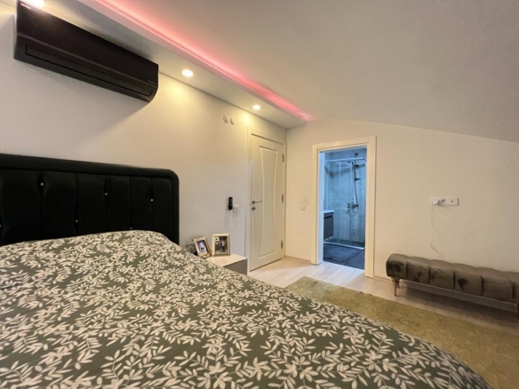 Güzeloba Limon Park Premium’da Havuzlu Site İçerisinde Terastlı Satılık 3+1 Dubleks Daire