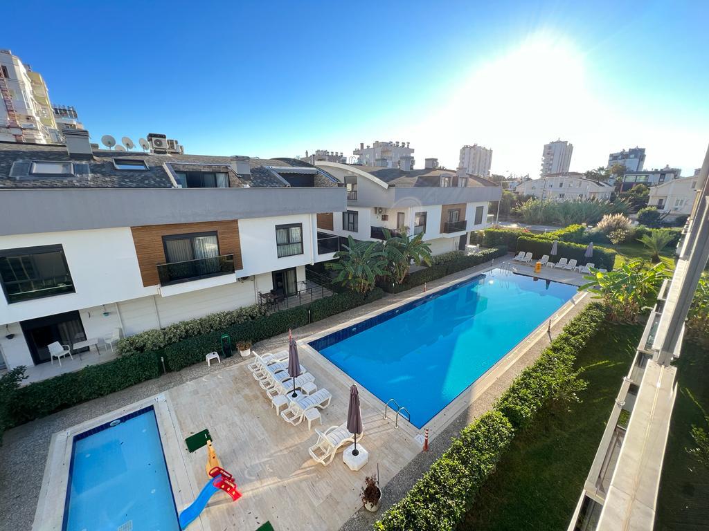 Güzeloba Limon Park Premium’da Havuzlu Site İçerisinde Terastlı Satılık 3+1 Dubleks Daire