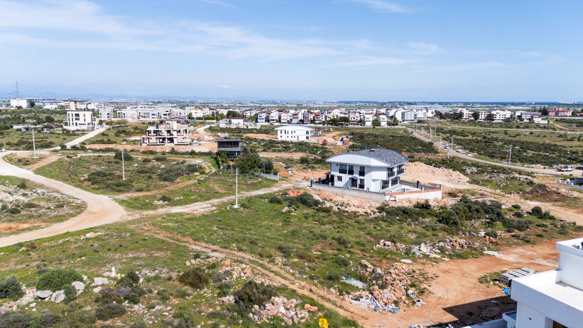 2 KEMERAĞZINDA 1309m² | LÜKS VİLLA PROJESİNE UYGUN | SATILIK ARSA