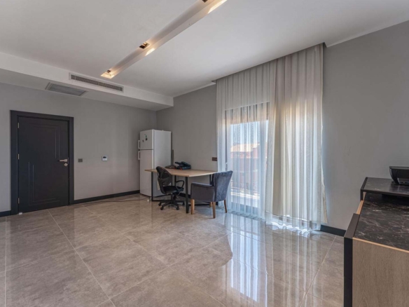 GÜZELOBADA 5+1 LÜKS VİLLA – KAPALI OTOPARK – GENİŞ BAHÇE