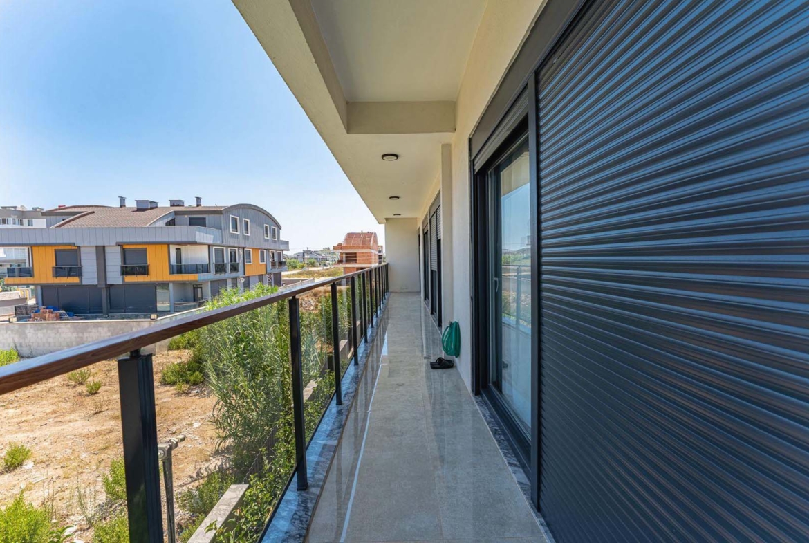 GÜZELOBADA 5+1 LÜKS VİLLA – KAPALI OTOPARK – GENİŞ BAHÇE