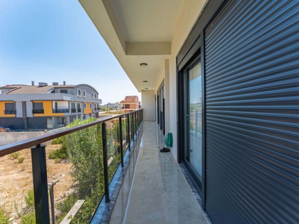 GÜZELOBADA 5+1 LÜKS VİLLA – KAPALI OTOPARK – GENİŞ BAHÇE
