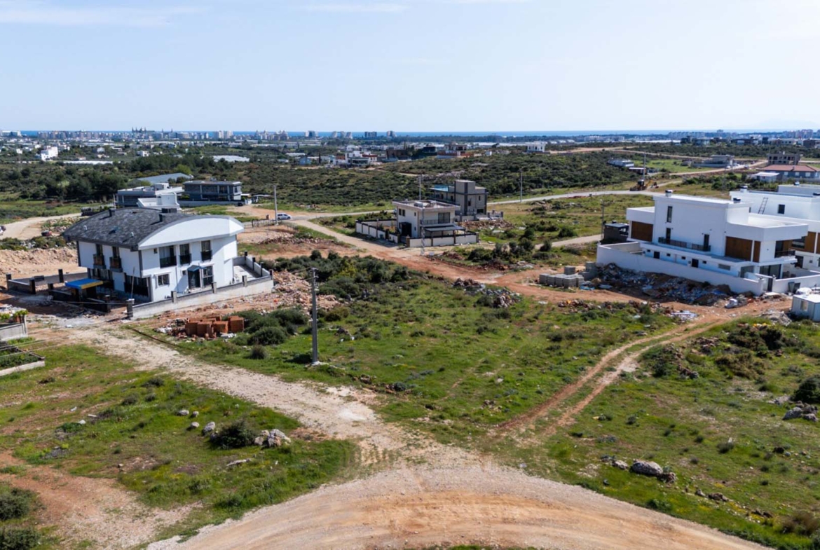KEMERAĞZINDA 1309m² | LÜKS VİLLA PROJESİNE UYGUN | SATILIK ARSA