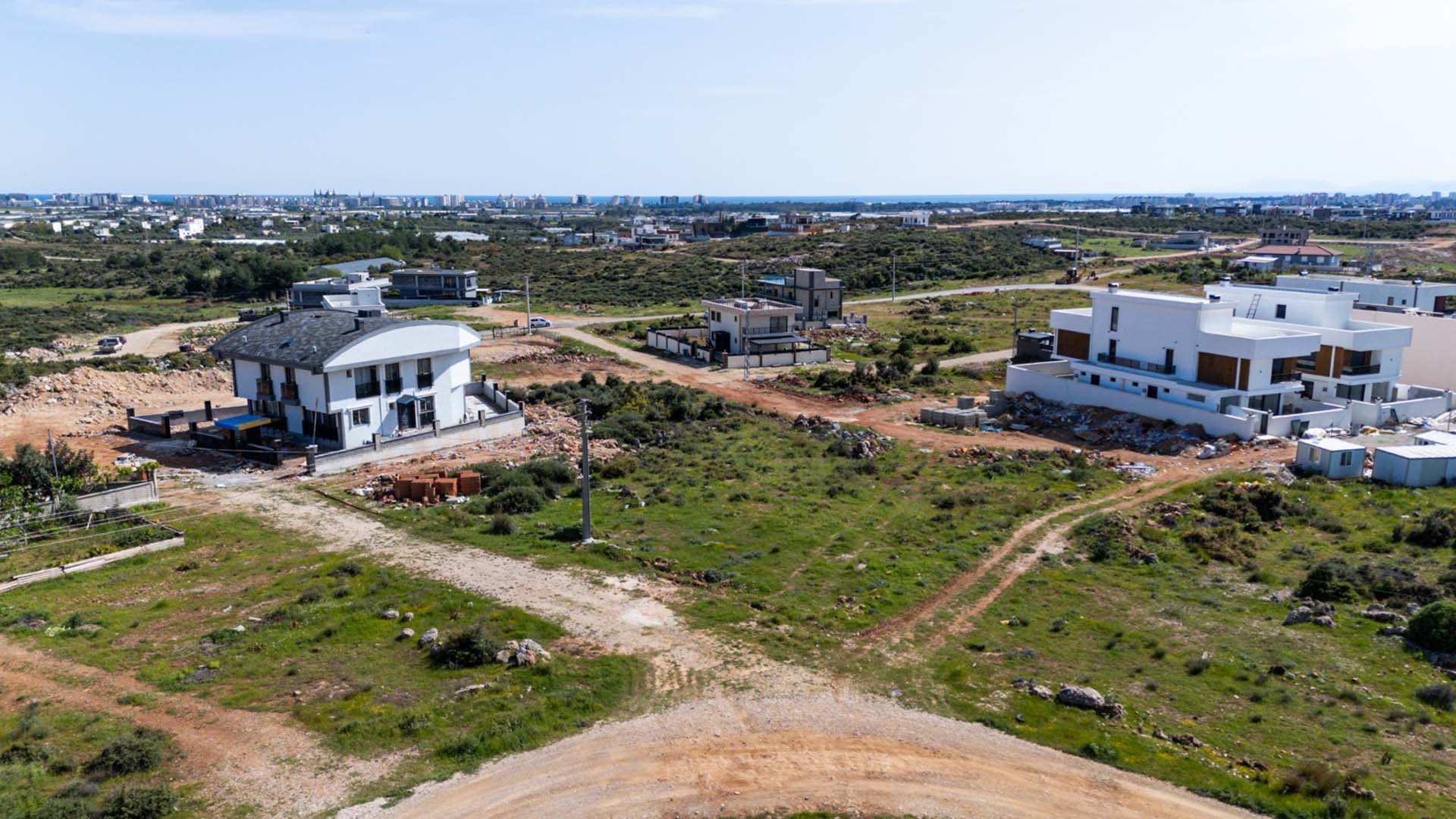3 KEMERAĞZINDA 1309m² | LÜKS VİLLA PROJESİNE UYGUN | SATILIK ARSA