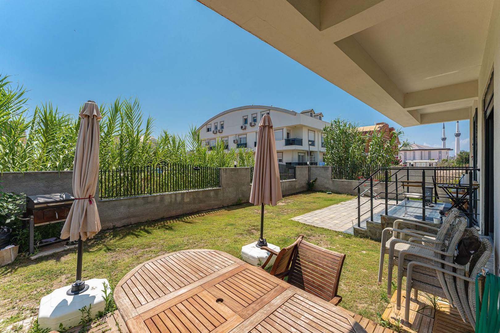 32 GÜZELOBADA 5+1 LÜKS VİLLA – KAPALI OTOPARK – GENİŞ BAHÇE