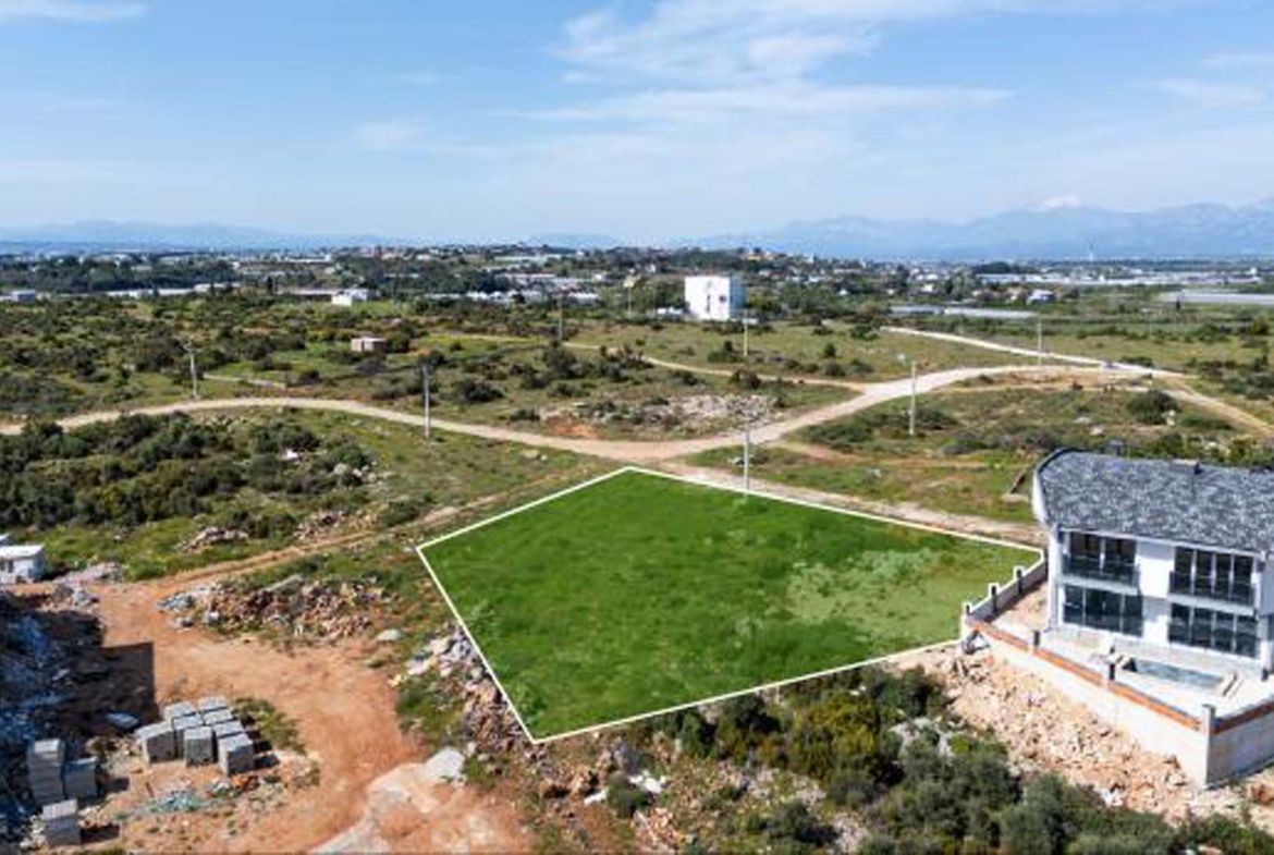 KEMERAĞZINDA 1309m² | LÜKS VİLLA PROJESİNE UYGUN | SATILIK ARSA