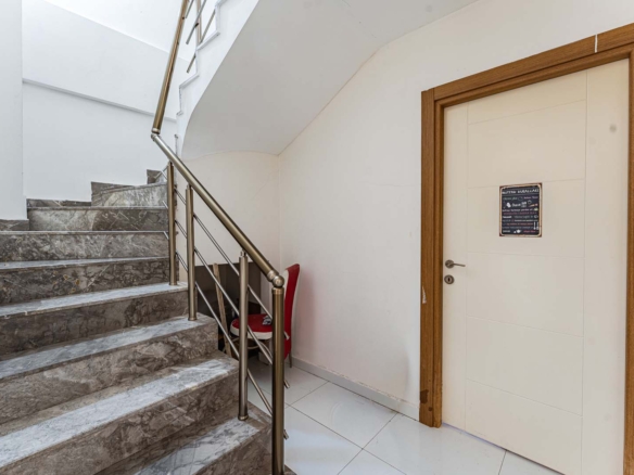 GÜZELOBA FERAH 4+1 DUBLEKS | EMSALLERİNDEN AVANTAJLI DAİRE