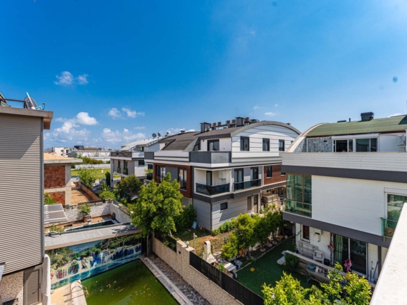 GÜZELOBA FERAH 4+1 DUBLEKS | EMSALLERİNDEN AVANTAJLI DAİRE