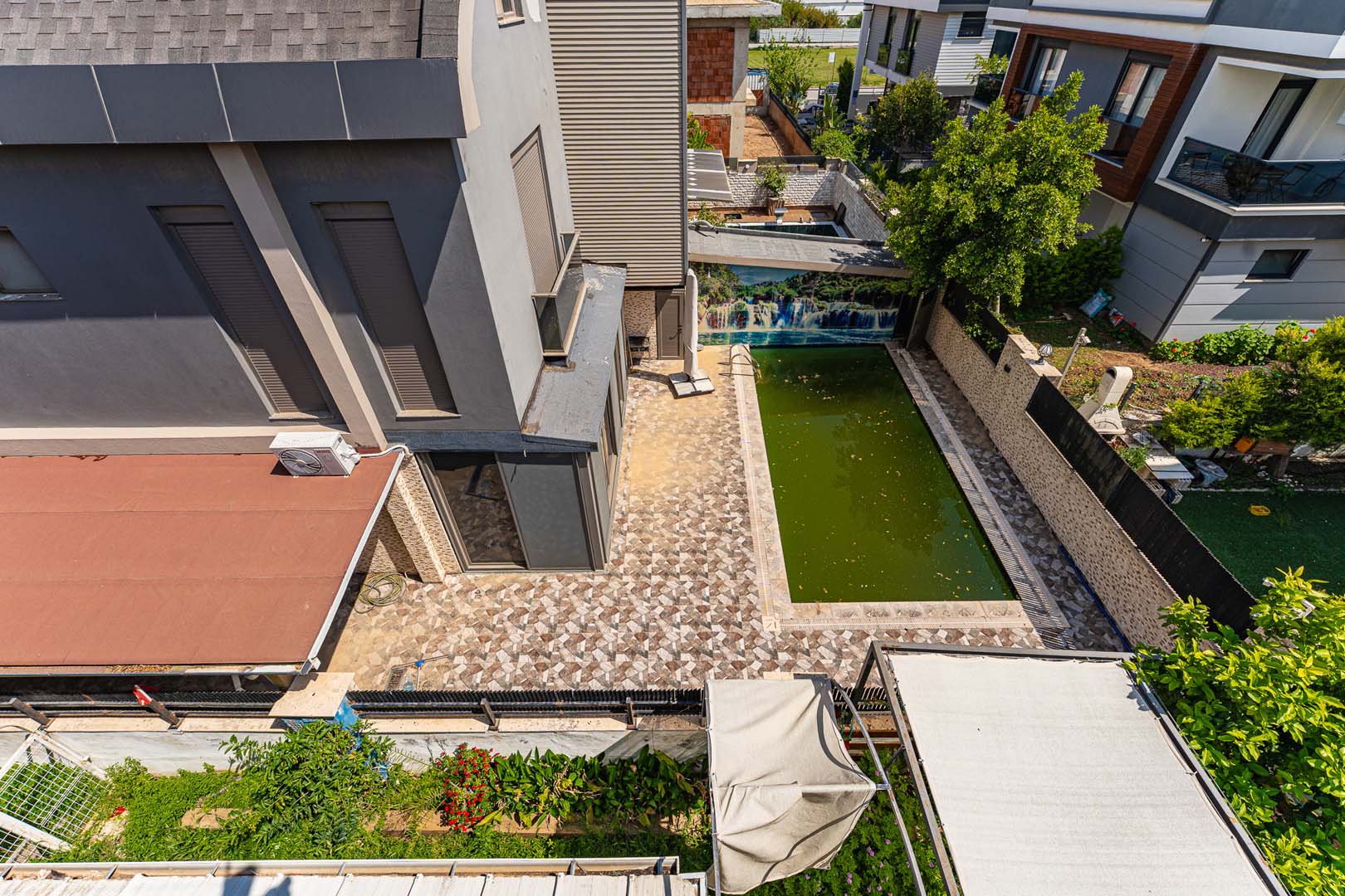 MUA09921 GÜZELOBA FERAH 4+1 DUBLEKS | EMSALLERİNDEN AVANTAJLI DAİRE