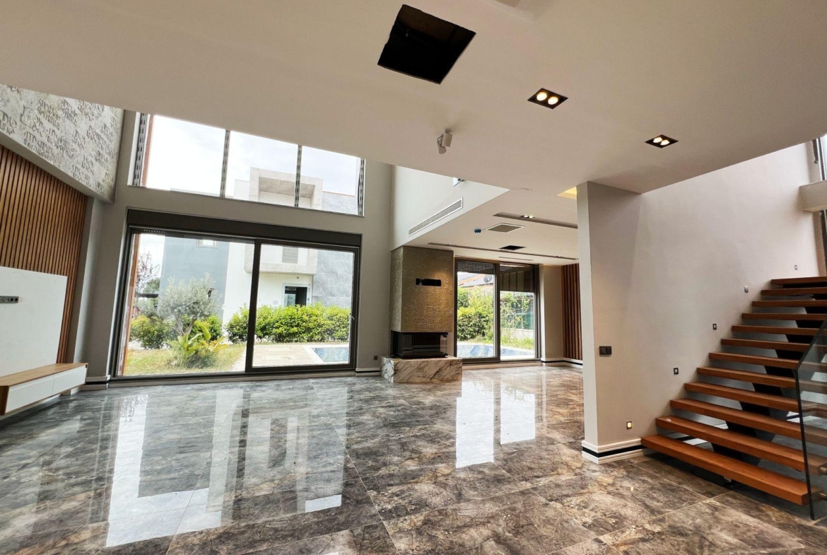 KEPEZ ODABAŞINDA SATILIK 4+1 VİLLA