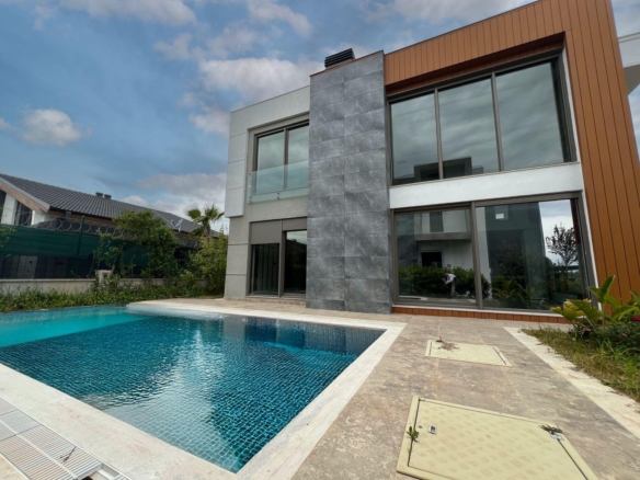KEPEZ ODABAŞINDA SATILIK 4+1 VİLLA