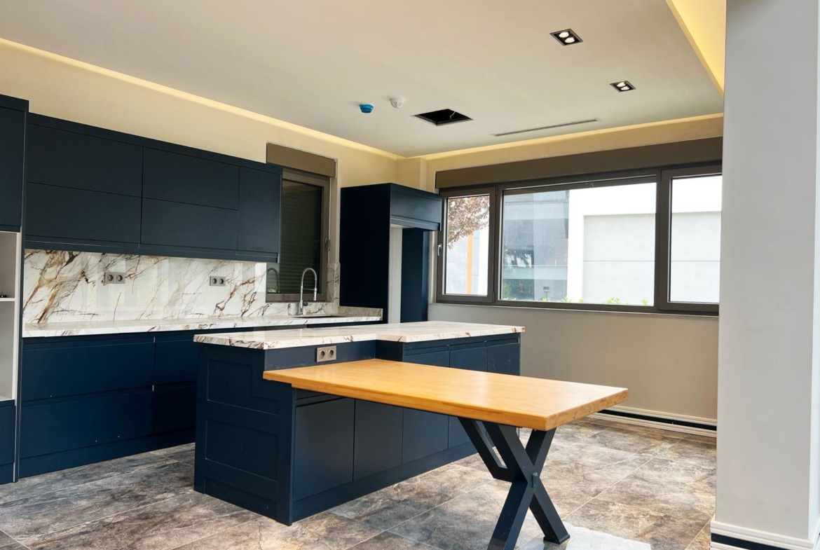 KEPEZ ODABAŞINDA SATILIK 4+1 VİLLA