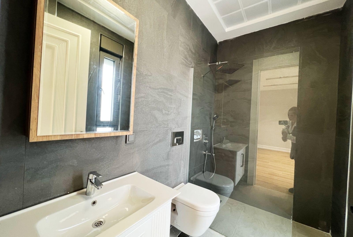 KEPEZ ODABAŞINDA SATILIK 4+1 VİLLA