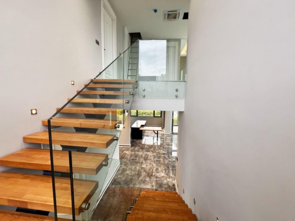 KEPEZ ODABAŞINDA SATILIK 4+1 VİLLA