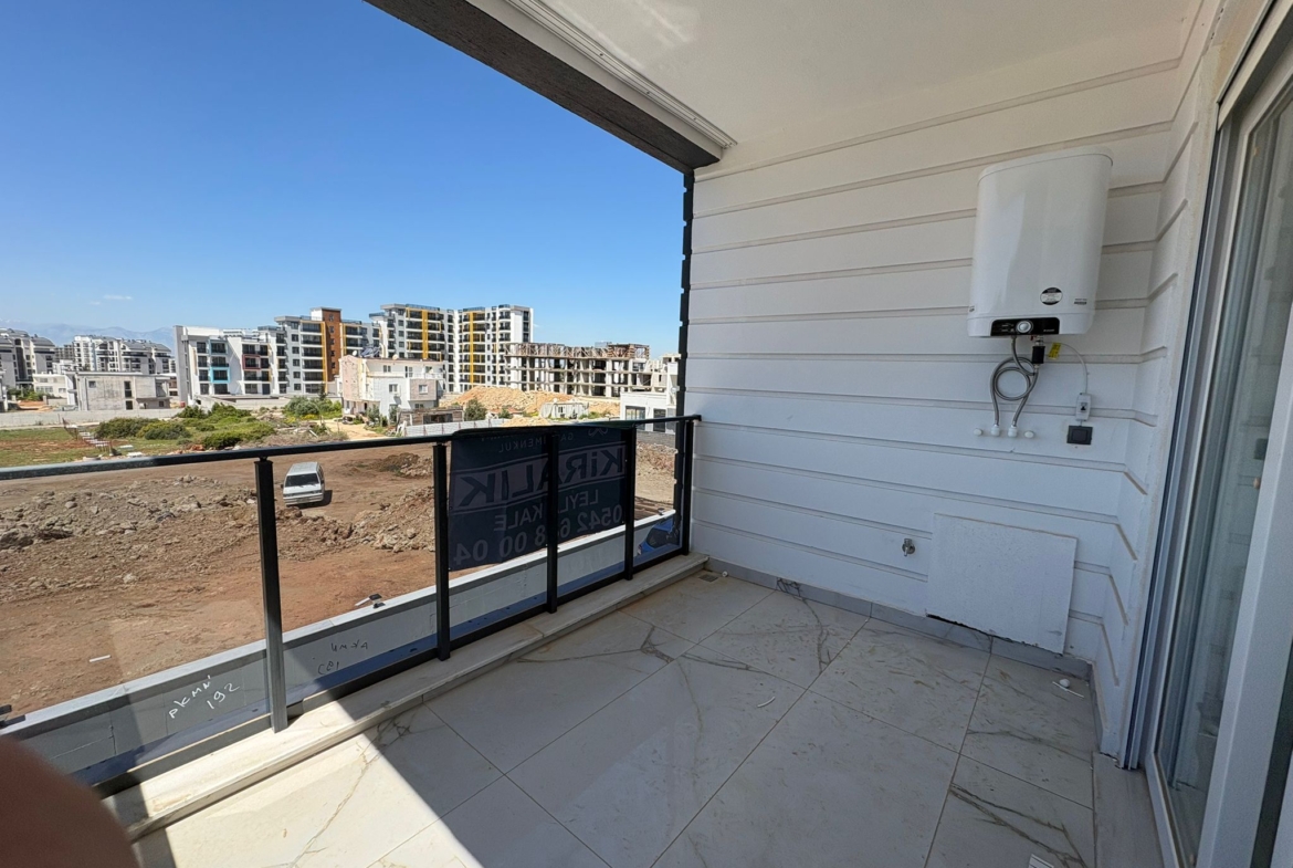 ALTINTASDA 2+1 KİRALIK HAVUZ CEPHE DAİRE