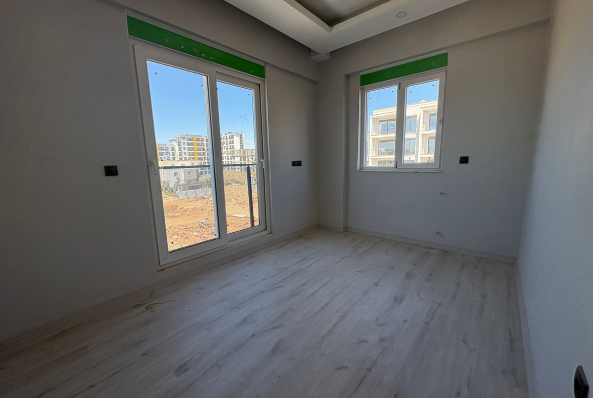 ALTINTASDA 2+1 KİRALIK HAVUZ CEPHE DAİRE
