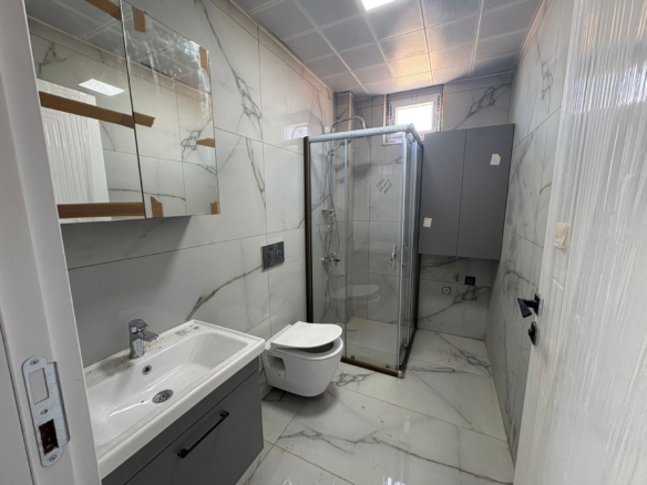 ALTINTASDA 2+1 KİRALIK HAVUZ CEPHE DAİRE
