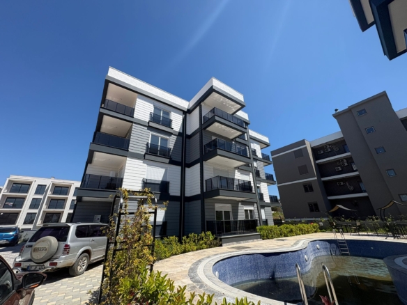 ALTINTASDA 2+1 KİRALIK HAVUZ CEPHE DAİRE