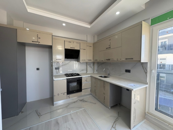 ALTINTASDA 2+1 KİRALIK HAVUZ CEPHE DAİRE
