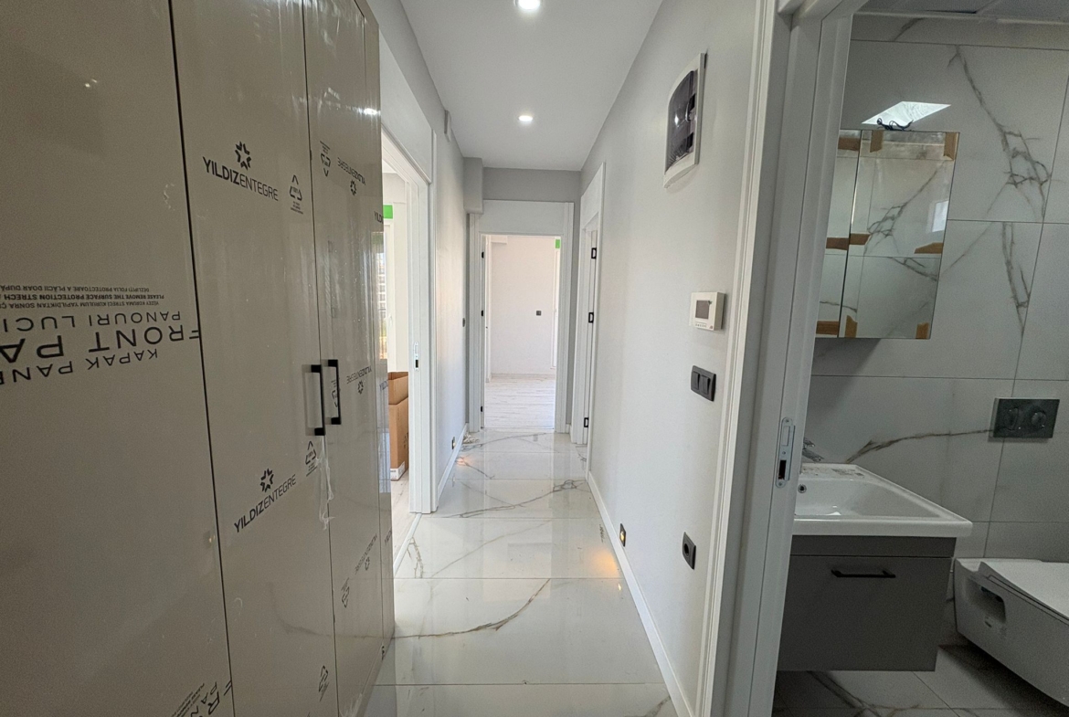 ALTINTASDA 2+1 KİRALIK HAVUZ CEPHE DAİRE