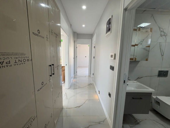 ALTINTASDA 2+1 KİRALIK HAVUZ CEPHE DAİRE