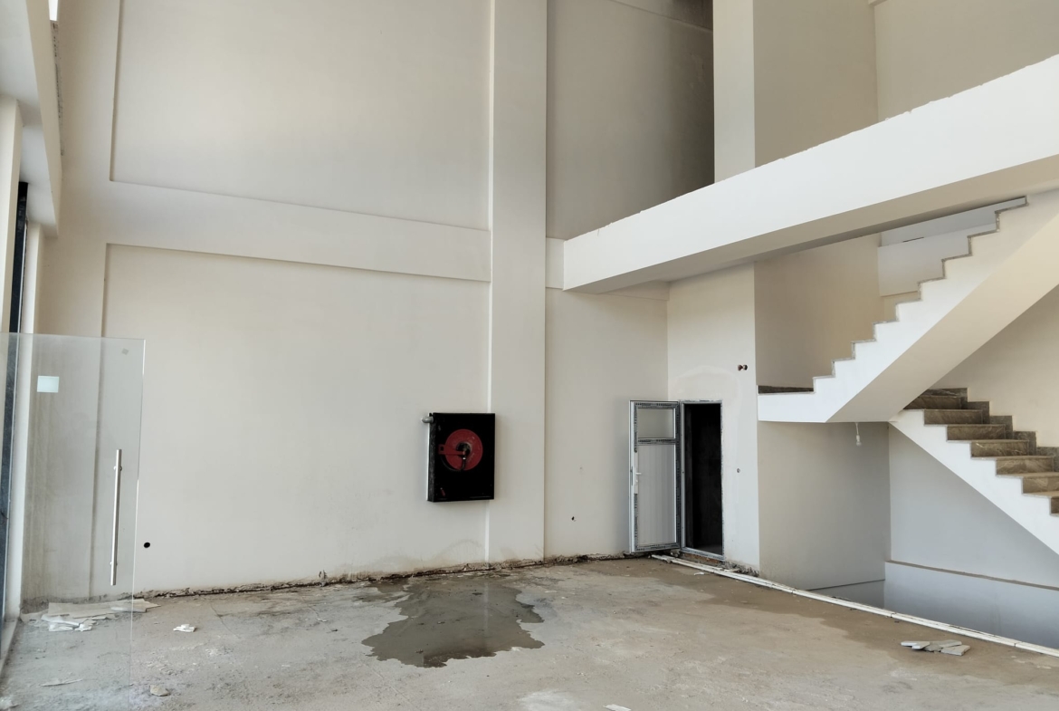 ALTINTAŞ ANTORYUMDA KİRALIK 300 m2 dDÜKKAN