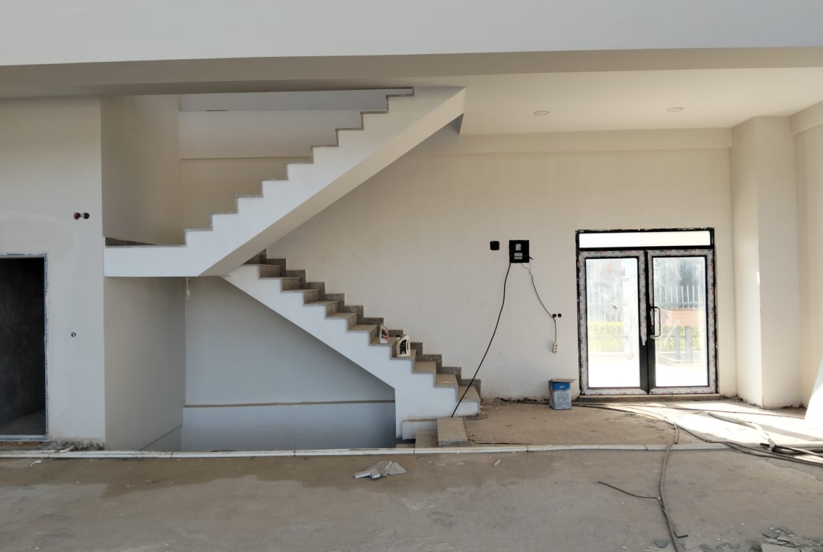 ALTINTAŞ ANTORYUMDA KİRALIK 300 m2 dDÜKKAN
