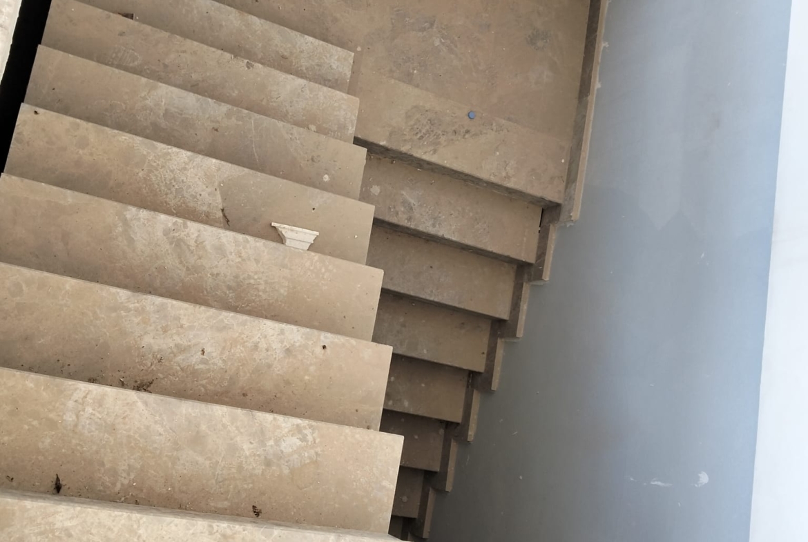 ALTINTAŞ ANTORYUMDA KİRALIK 300 m2 dDÜKKAN