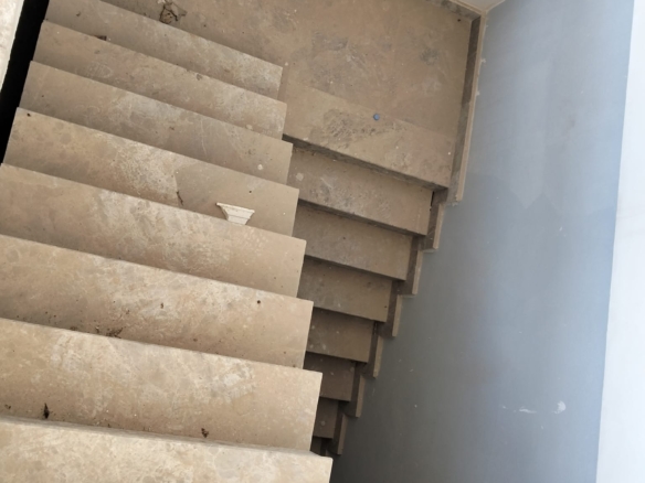 ALTINTAŞ ANTORYUMDA KİRALIK 300 m2 dDÜKKAN