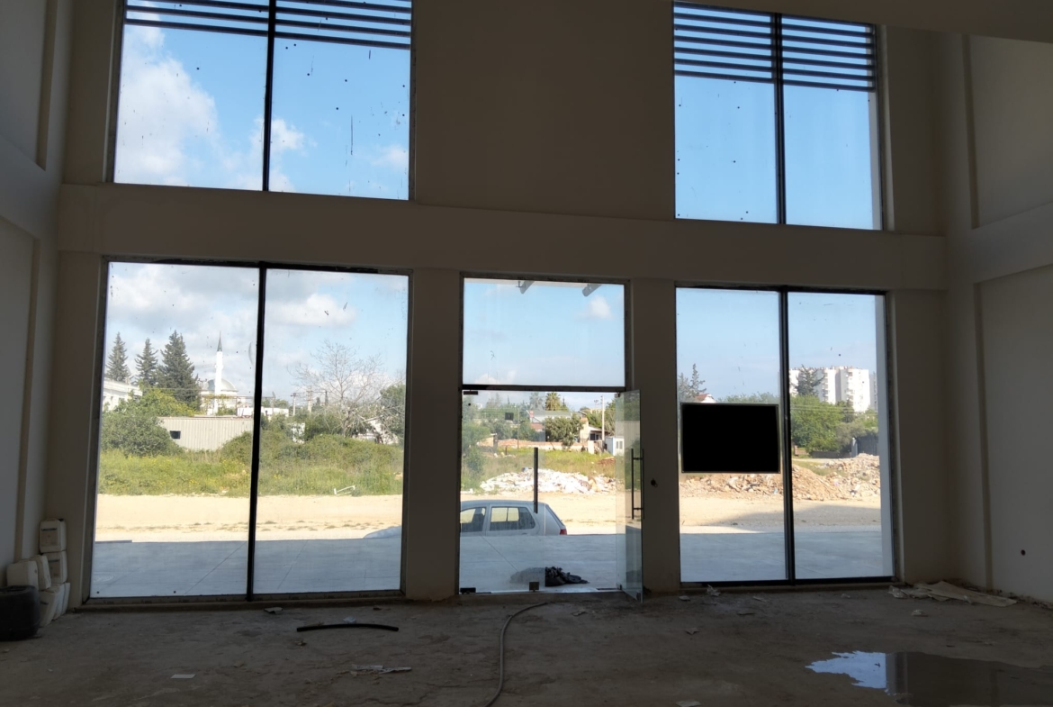 ALTINTAŞ ANTORYUMDA KİRALIK 300 m2 dDÜKKAN